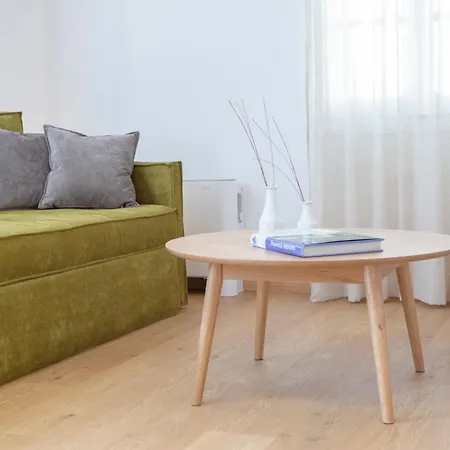 Apartment Angestrale Wood