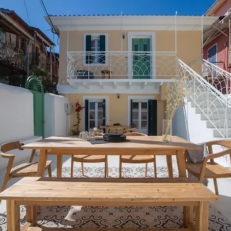 Angestrale Wood * Lefkada City