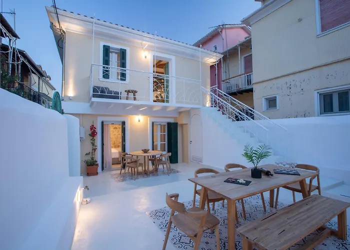 Angestrale Wood Lefkáda