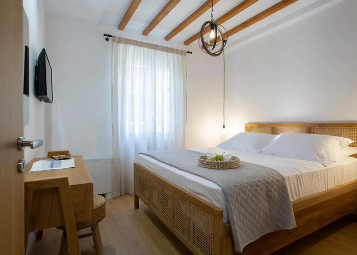 Angestrale Wood Apartment